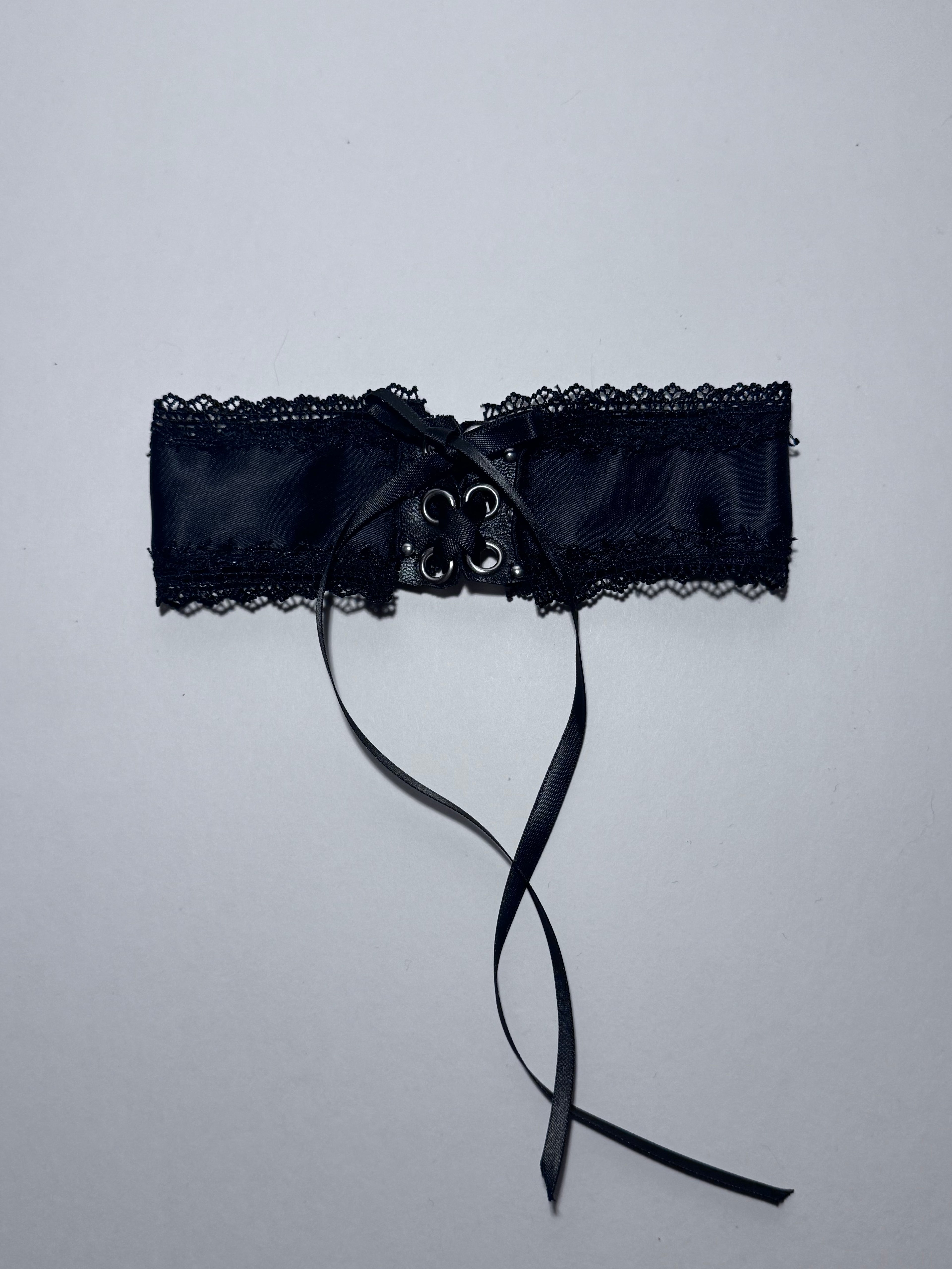 blacked out lace choker