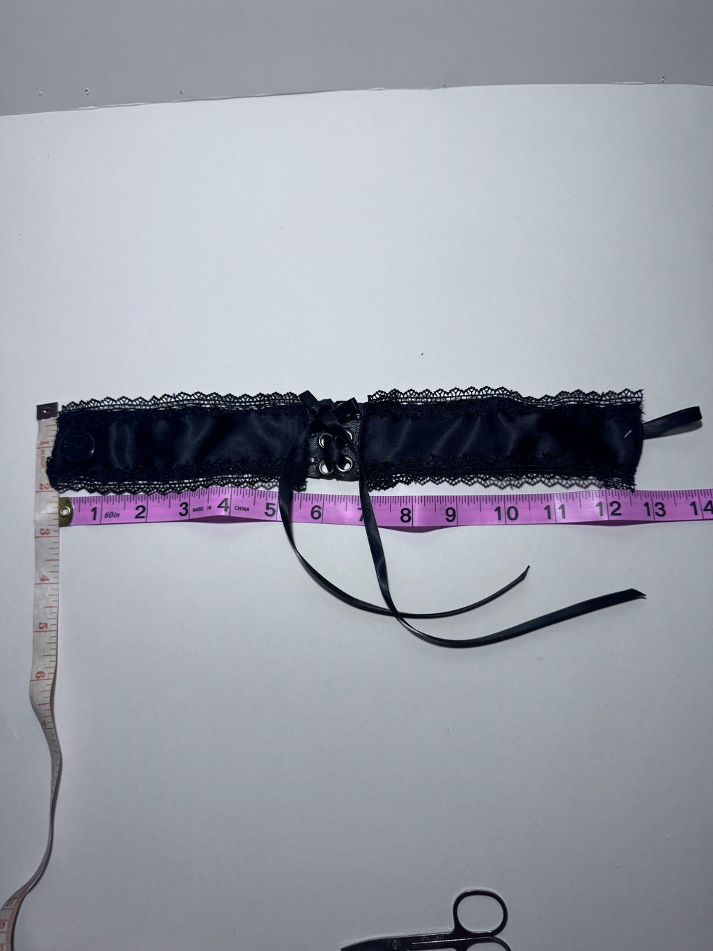 blacked out lace choker